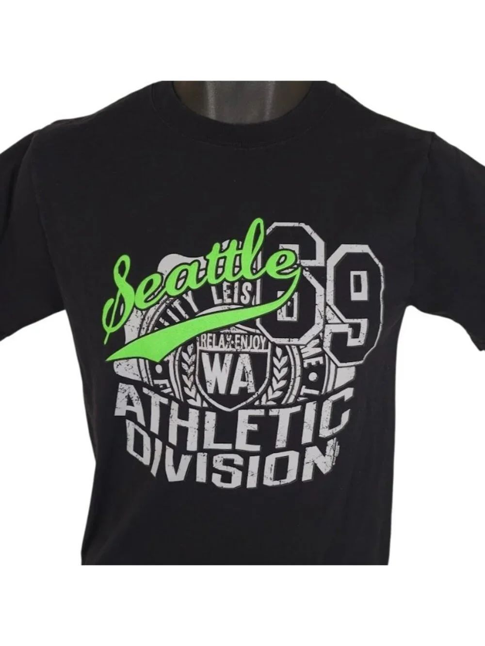 Seattle T Shirt Mens Size XS Black Athletic Washington Travel Destination Tee
